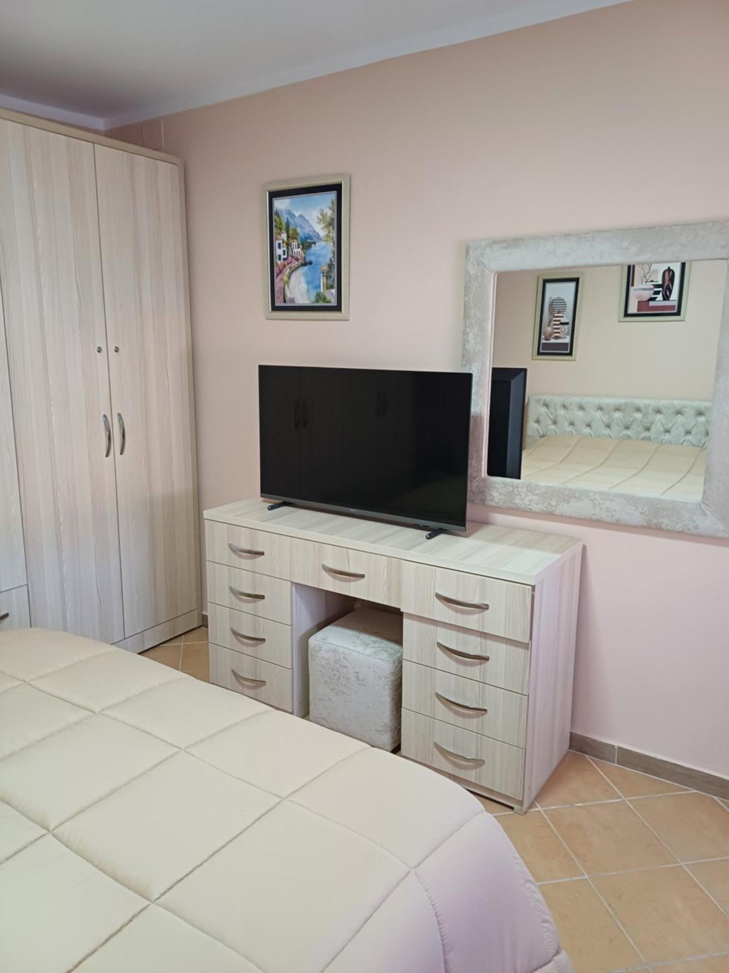 Apartamenti Vero Tirana Buitenkant foto