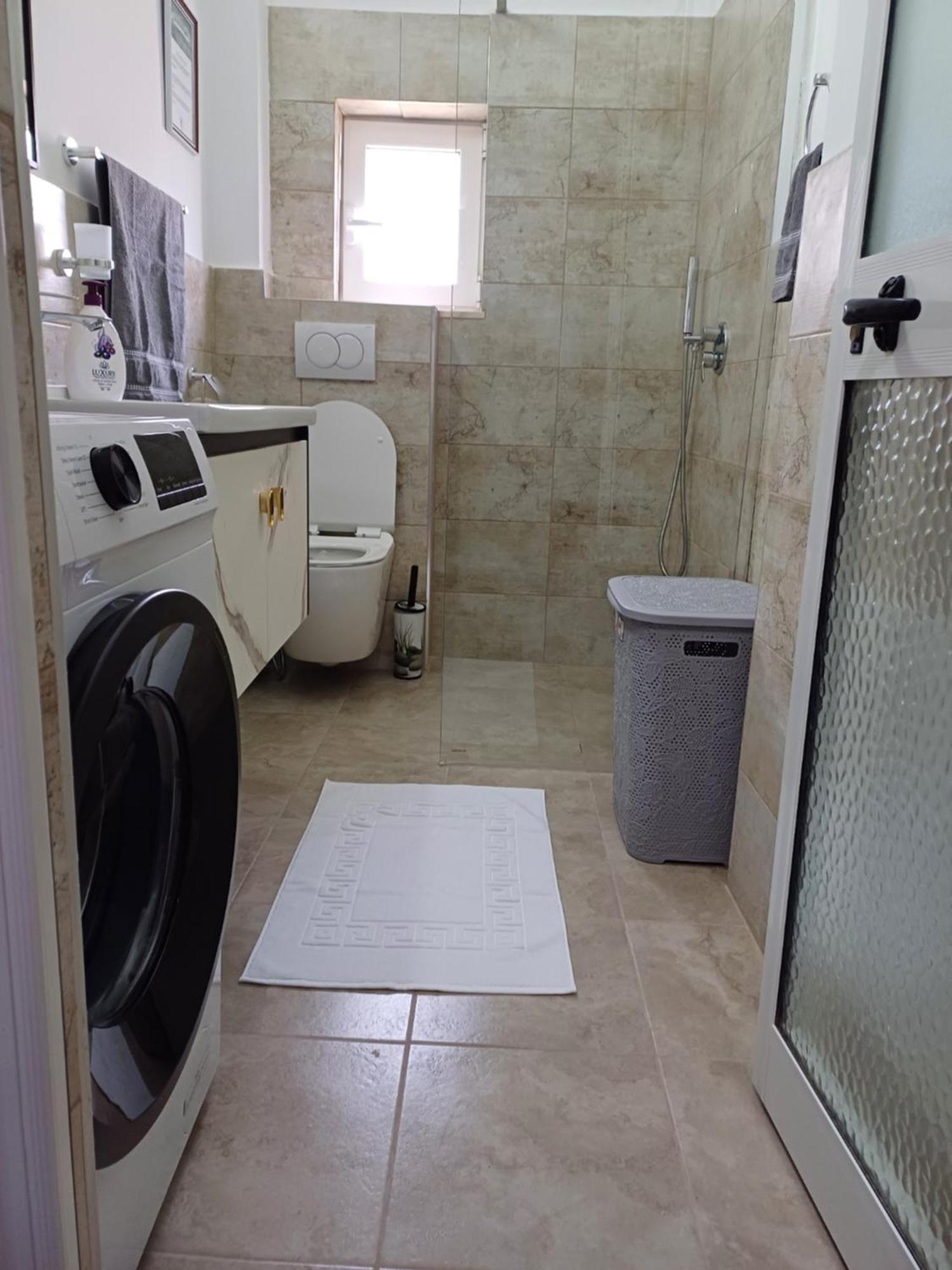 Apartamenti Vero Tirana Buitenkant foto